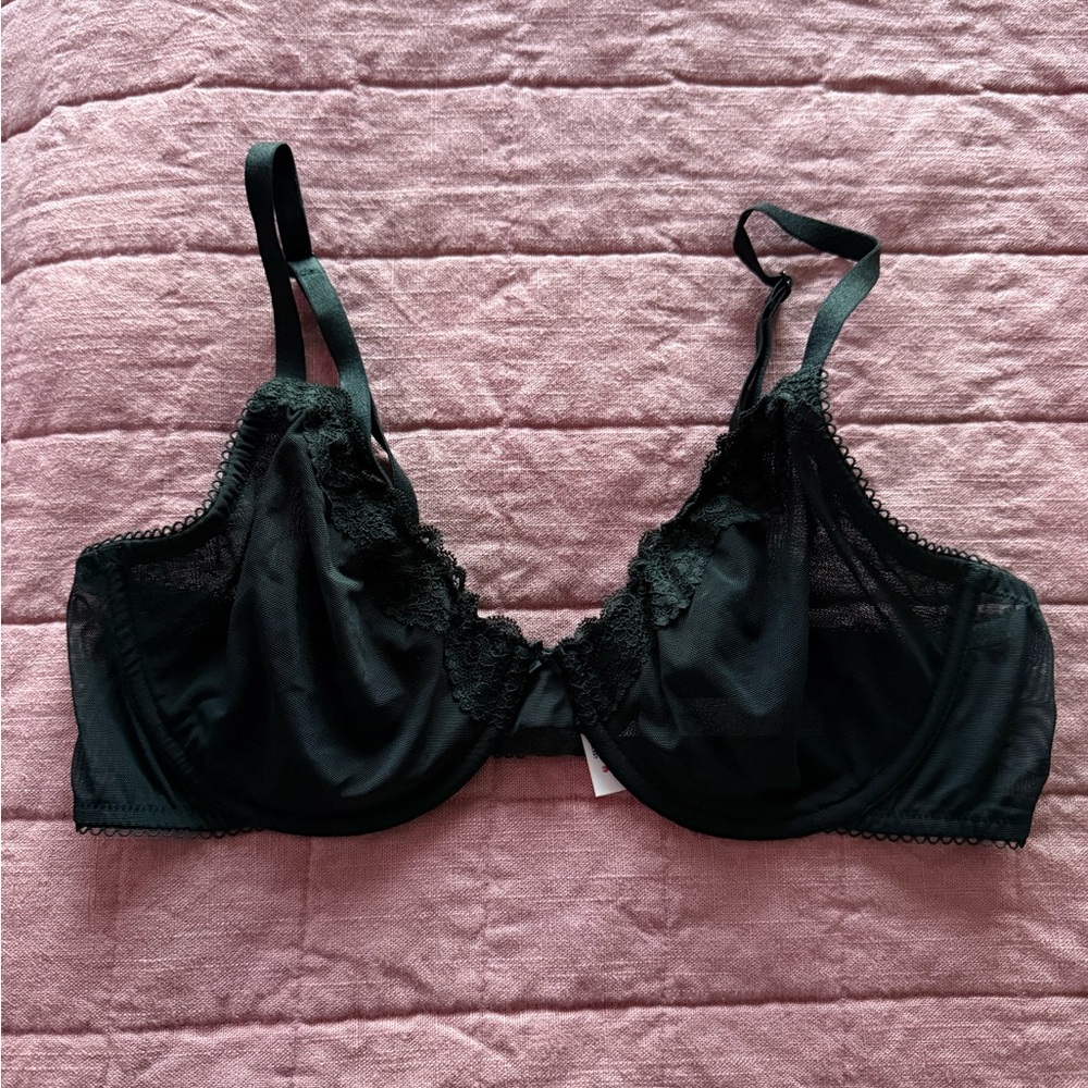 VICTORIA’S SECRET TEASE UNLINED BRA